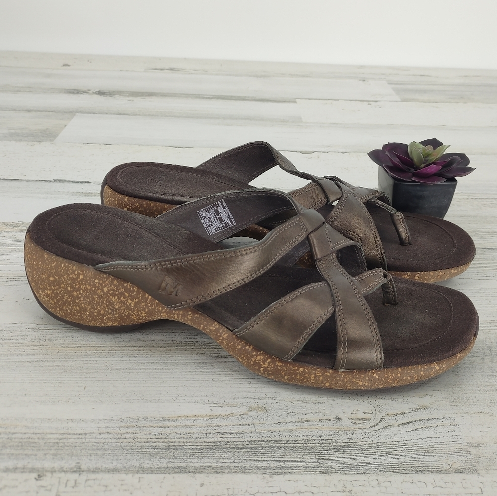 Merrell Brown Leather Bronze Thong Slip On Sandals Air Cushion Comfortable